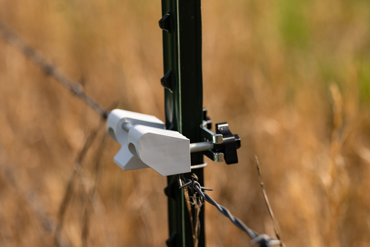 Utilizer white poly wire reel holder for electric fence
